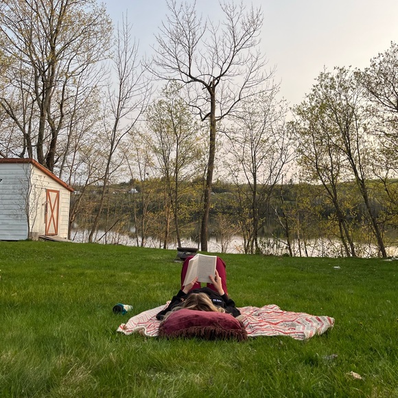 Meet your Posher, Autumn - Picture 1 of 1